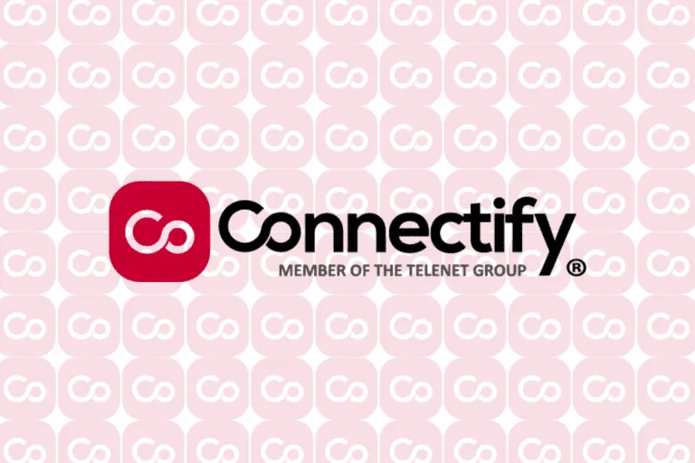 Logo van Connectify, member of the Telenet Group, op roze achtergrond