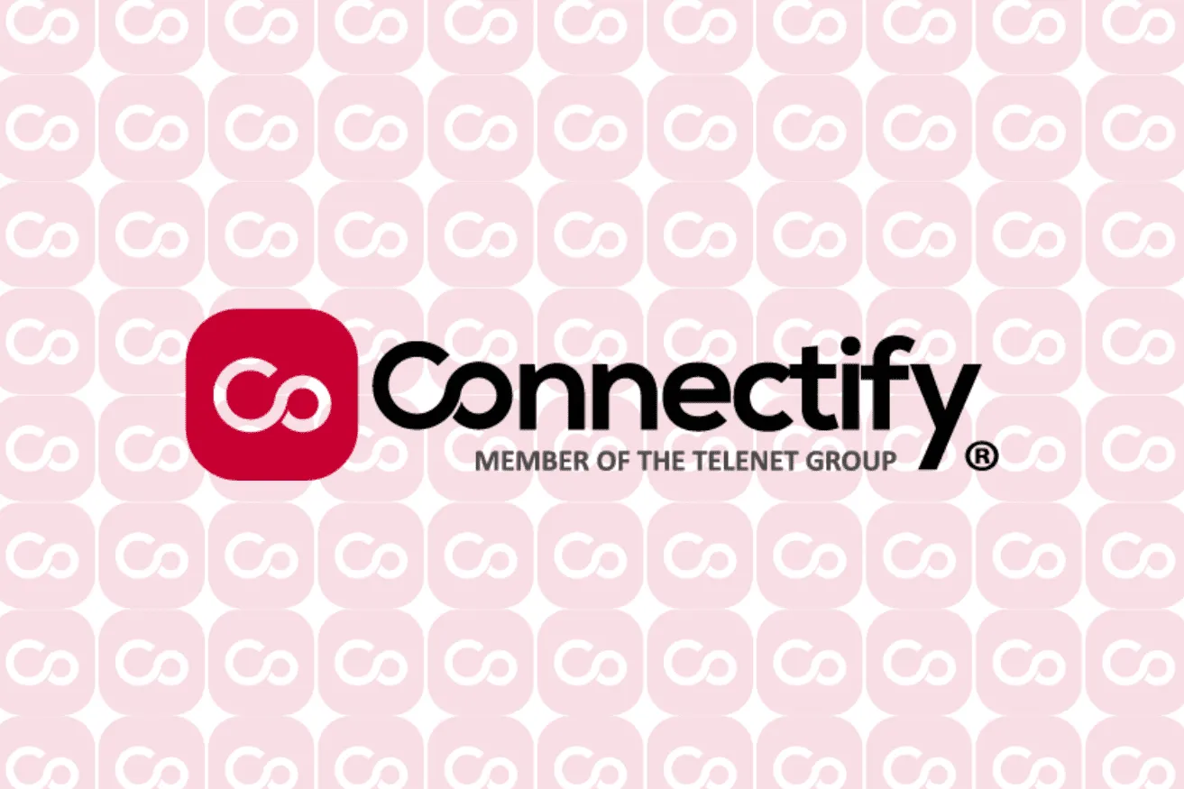 Logo van Connectify, member of the Telenet Group, op roze achtergrond