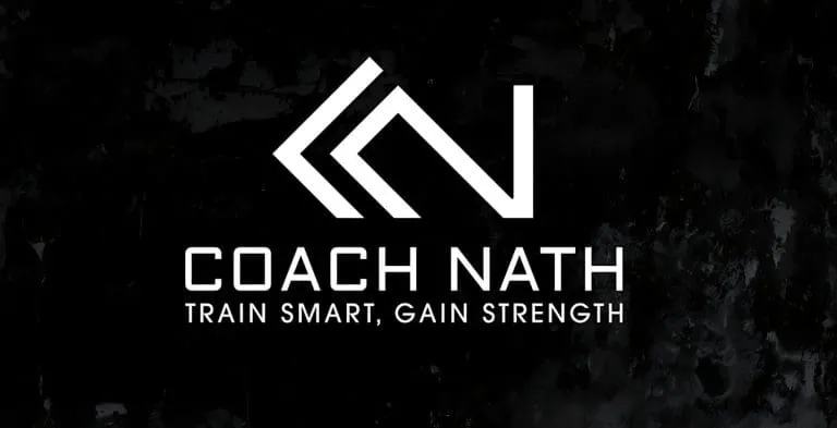 Logo van Coach Nath met slogan Train Smart, Gain Strength