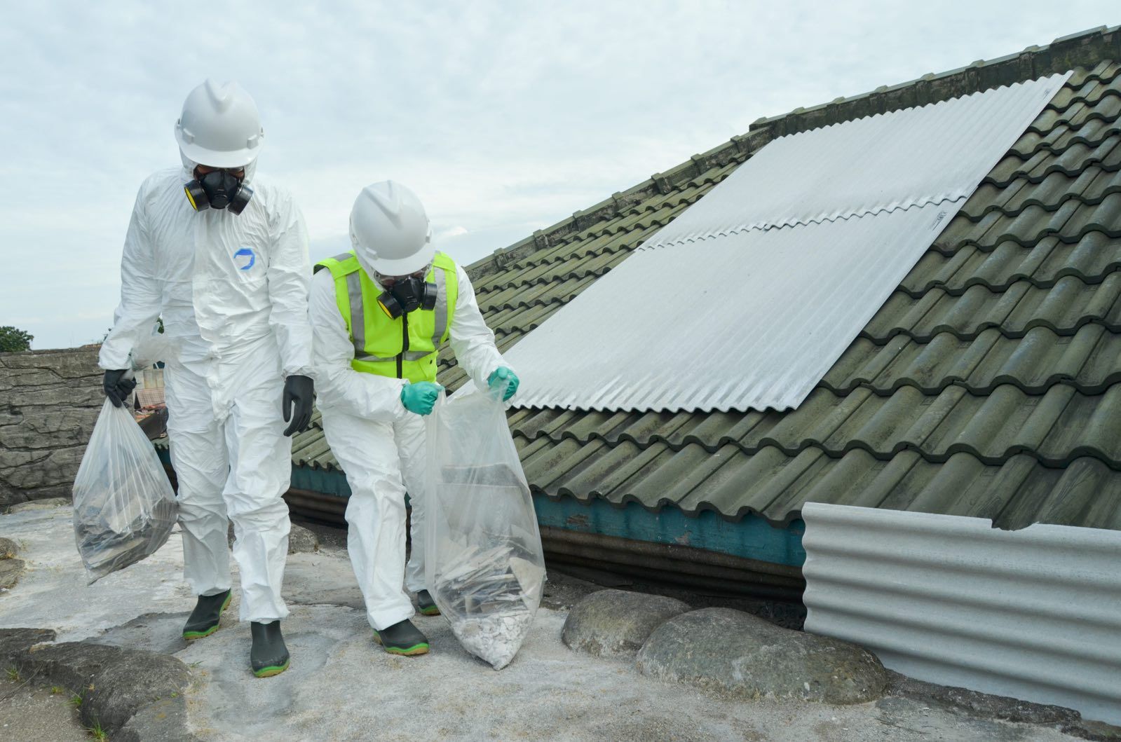 Foto van AA-V - Algemene Asbest Verwijdering in Oostende — Asbestonderzoek (foto 2)