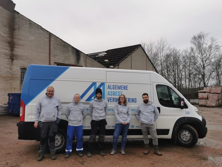 Foto van AA-V - Algemene Asbest Verwijdering in Oostende — Asbestonderzoek (foto 3)
