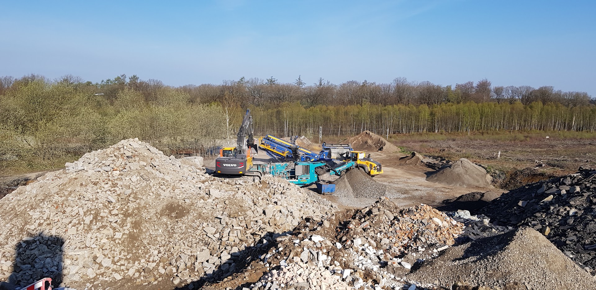 Foto van Gedinne Recyclage in Gedinne — Recycle inleverpunt (foto 2)
