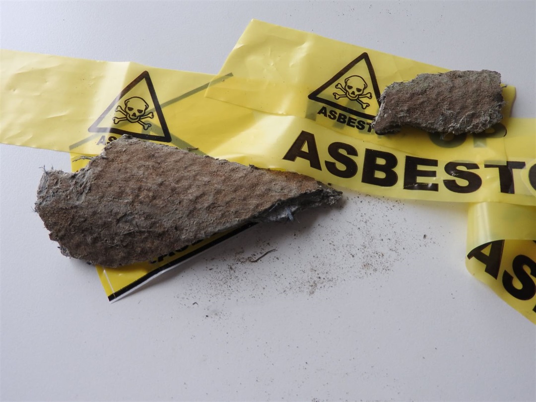 Foto van Asbinex - Uw expert in asbest — Asbestonderzoek (foto 3)