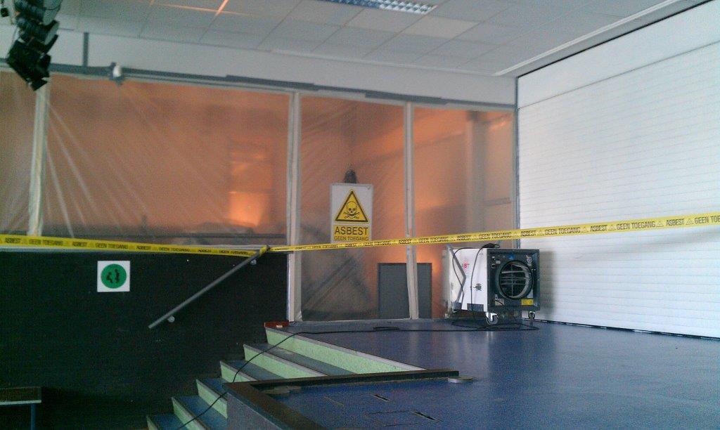 Foto van Demotech B.V. Asbestverwijdering in Meerssen — Asbestonderzoek (foto 2)