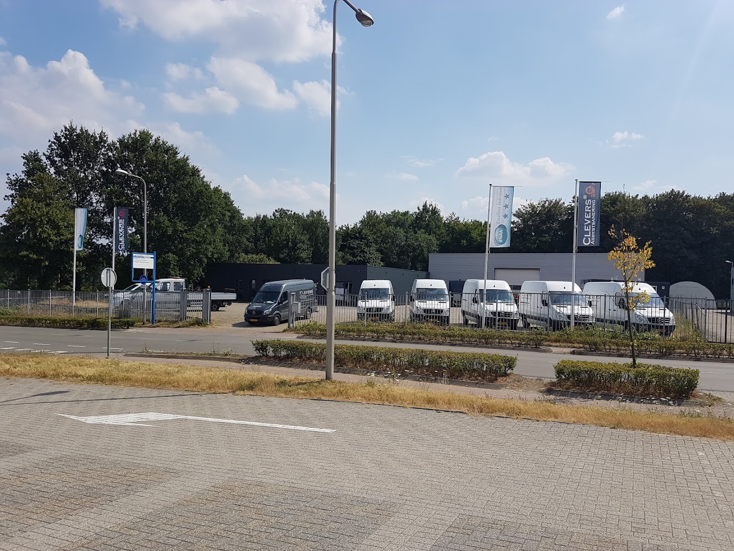 Foto van Clevers Asbestsanering in Kerkrade — Sloopaannemer (foto 1)