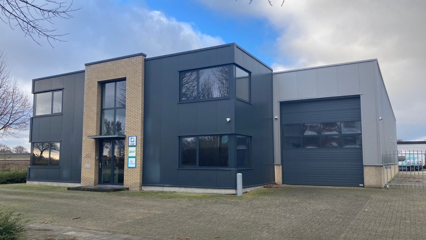 Foto van Asbestsanering Het Zuiden B.V. in Panningen — Asbestonderzoek (foto 1)