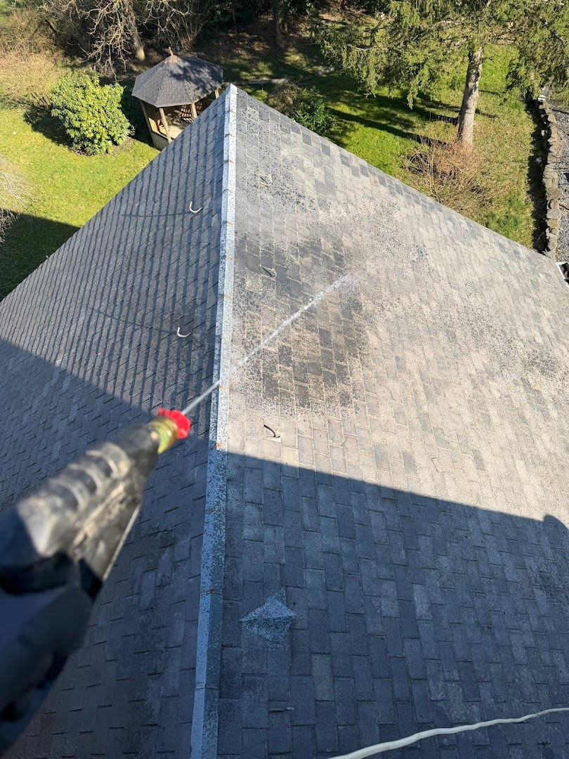 Foto van Toiture Lasnoise Ardoisier Zingueur in Lasne — Dakdekker (foto 3)