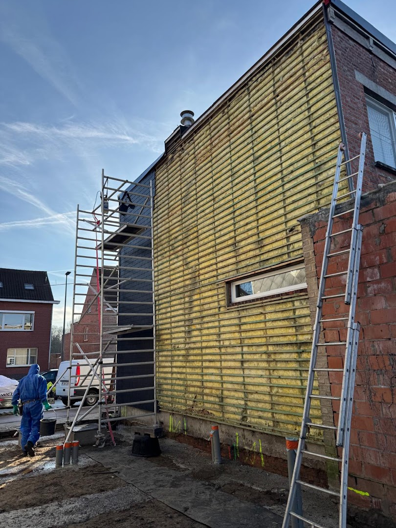 Foto van Jasper Leemans - Asbestverwijdering - Grond- en afbraakwerken in Ravels — Aannemer voor graafwerkzaamheden (foto 1)