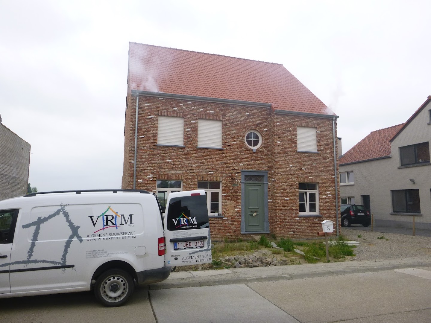 Foto van VRM expertise BV in Scherpenheuvel-Zichem — Asbestonderzoek (foto 1)