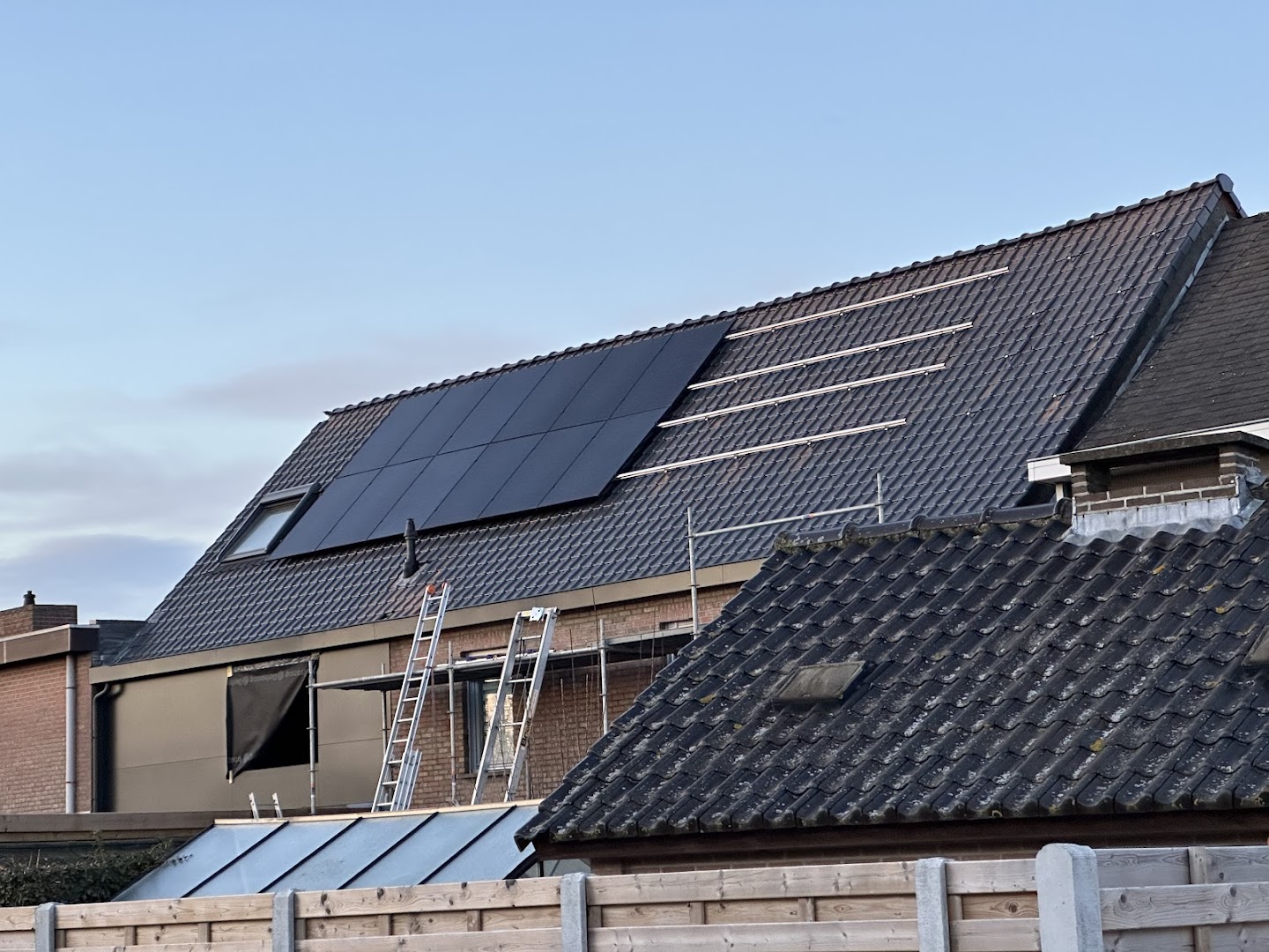 Foto van Epivan Zonnepanelen, epc -en asbestkeuringen in Wevelgem — Leverancier van apparatuur voor zonne-energie (foto 2)