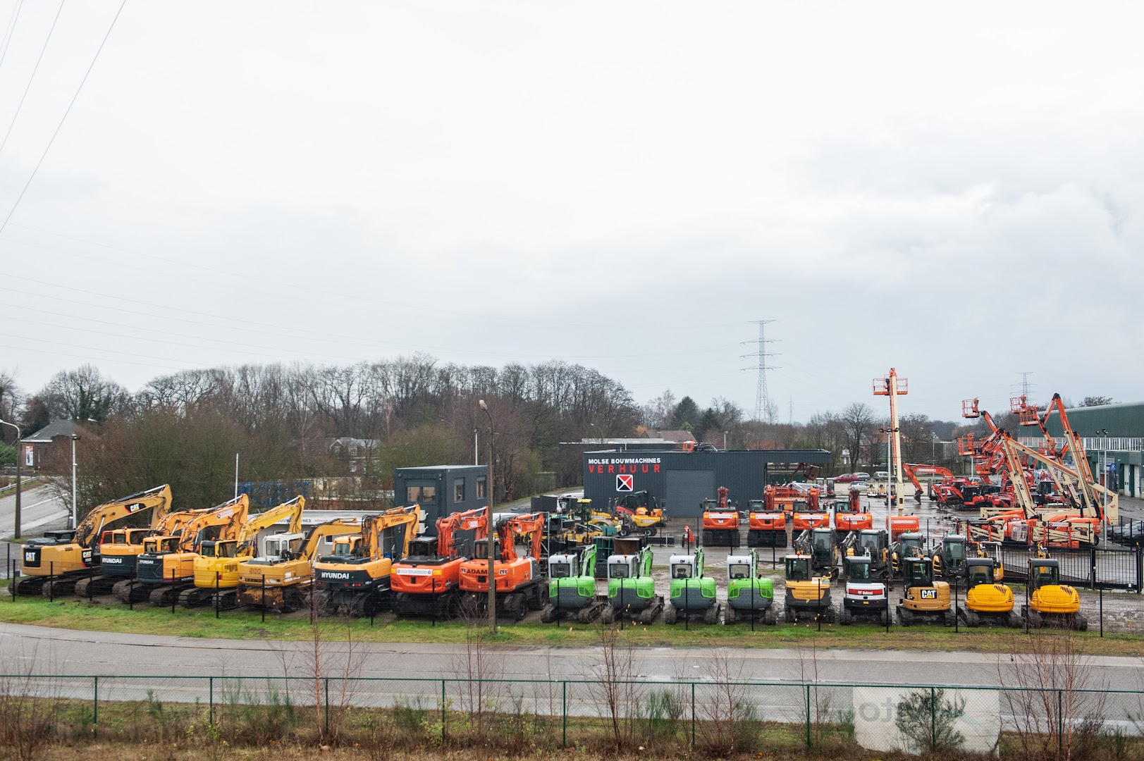 Foto van Molse Bouwmachines in Mol, Leverancier van bouwmachines