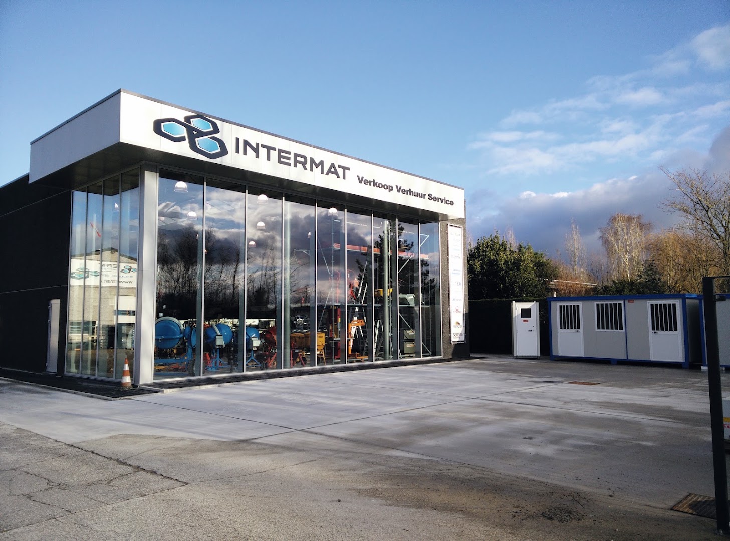 Foto van Intermat Gistel in Gistel, Leverancier van bouwmachines (foto 2)