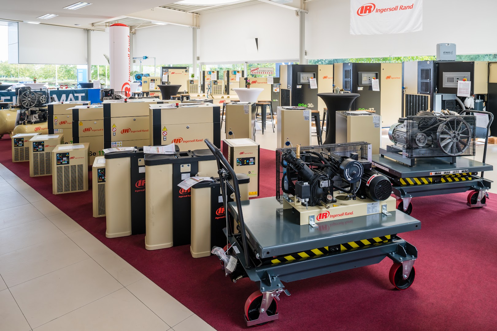 Foto van Euromat Tielt in Tielt, Machineverhuurbedrijf (foto 2)