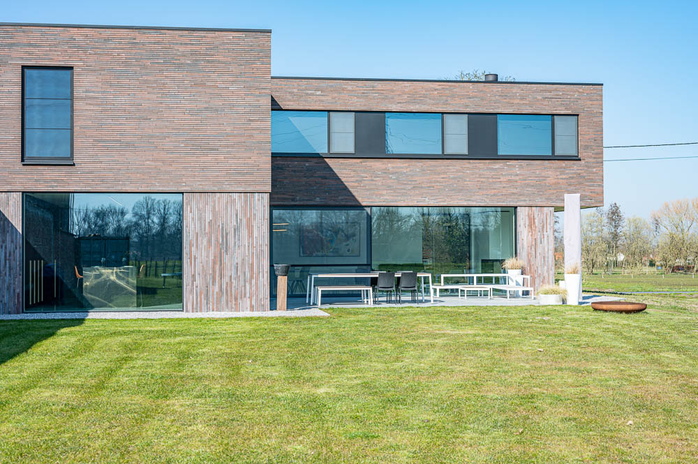Foto van MLIVING Totaalaannemer voor interieur en slimme renovaties in Kruisem, Bouwbedrijf Foto van MLIVING Totaalaannemer voor interieur en slimme renovaties in Kruisem, Bouwbedrijf