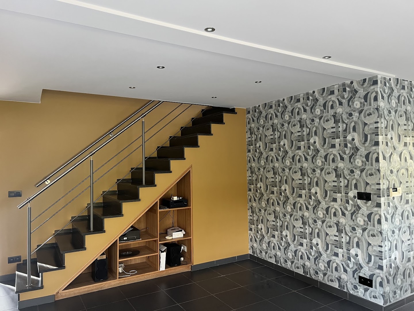 Foto van N & C Schilderwerken en Behangwerken in Begijnendijk, Schilder (foto 3)