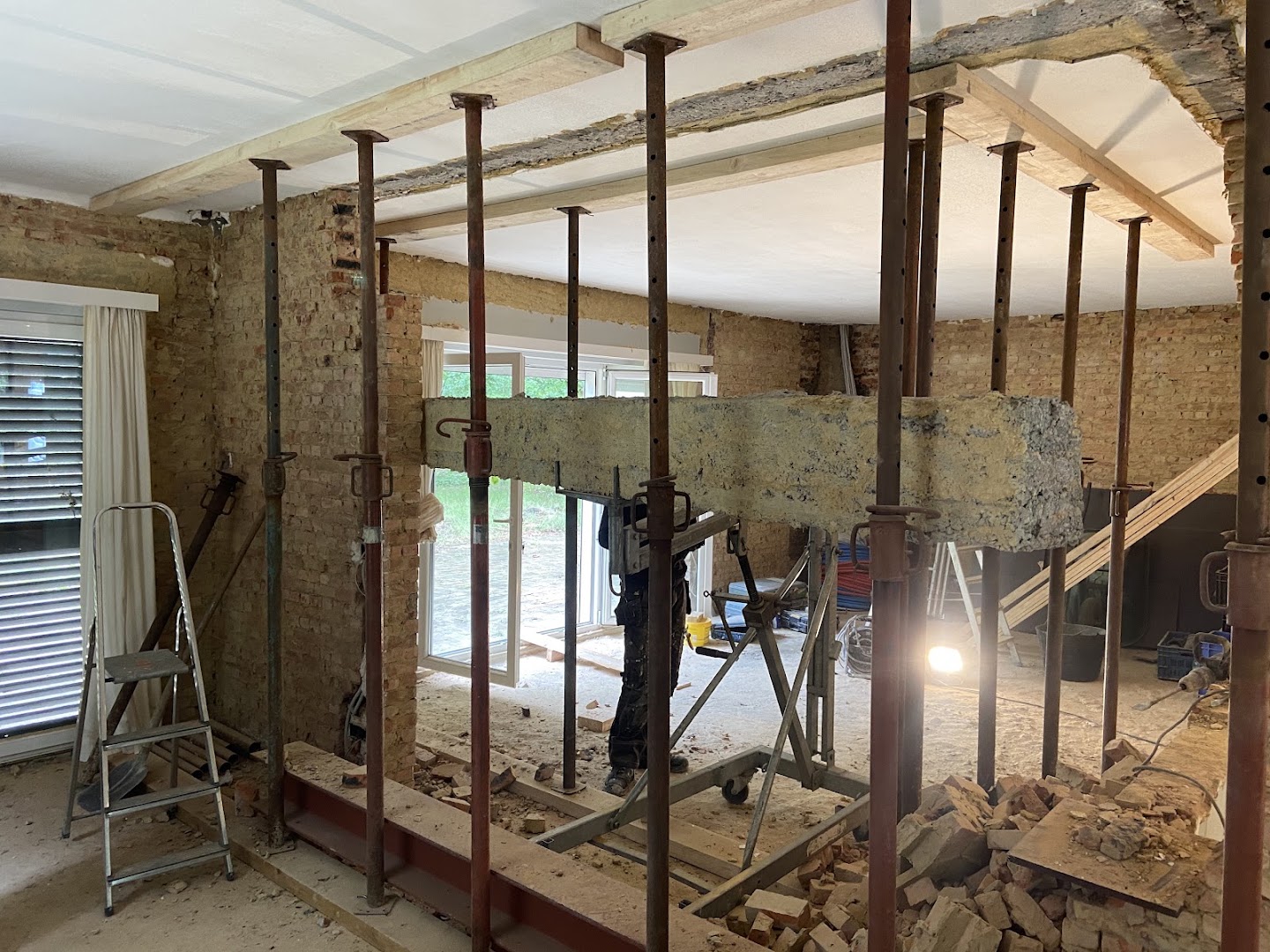 Foto van JVO Renovatie | Algemene renovatiewerken en totaalprojecten in Pulle, Aannemer (foto 3)