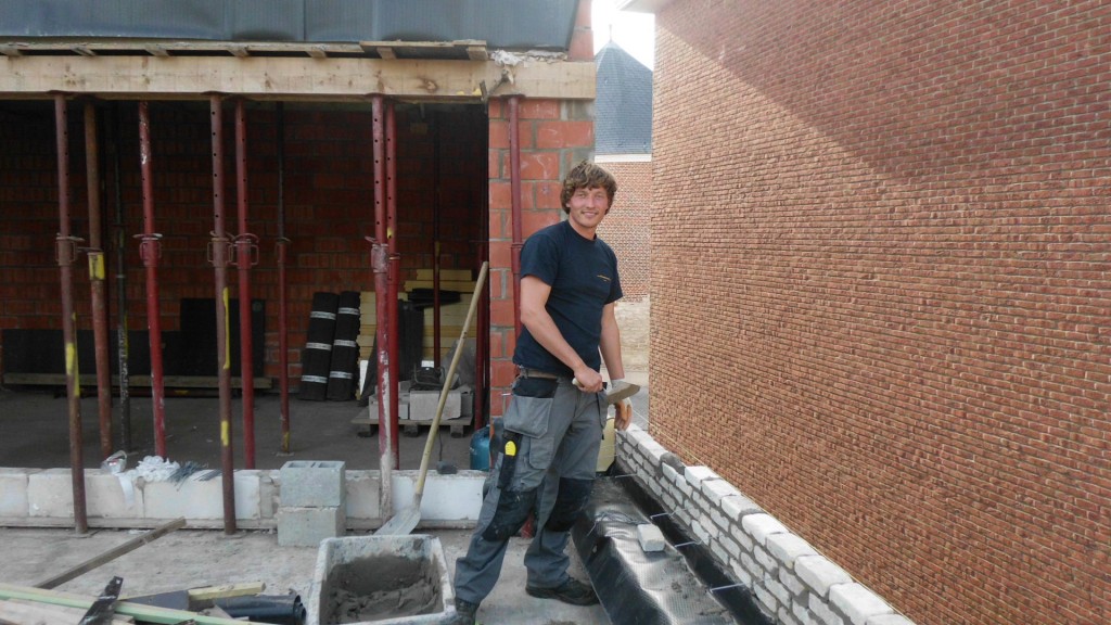 Foto van A-Renovatie - Bouwbedrijf en Aannemer Geel Ruwbouw, Dakwerken, Renovatie, wind en waterdicht, sleutel op de deur... in Geel, Aannemer (foto 2)