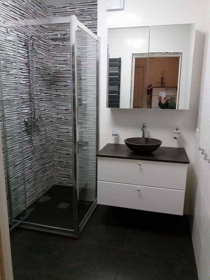 Foto van Rv Renovatie, Badkamerinstallateur (foto 3)