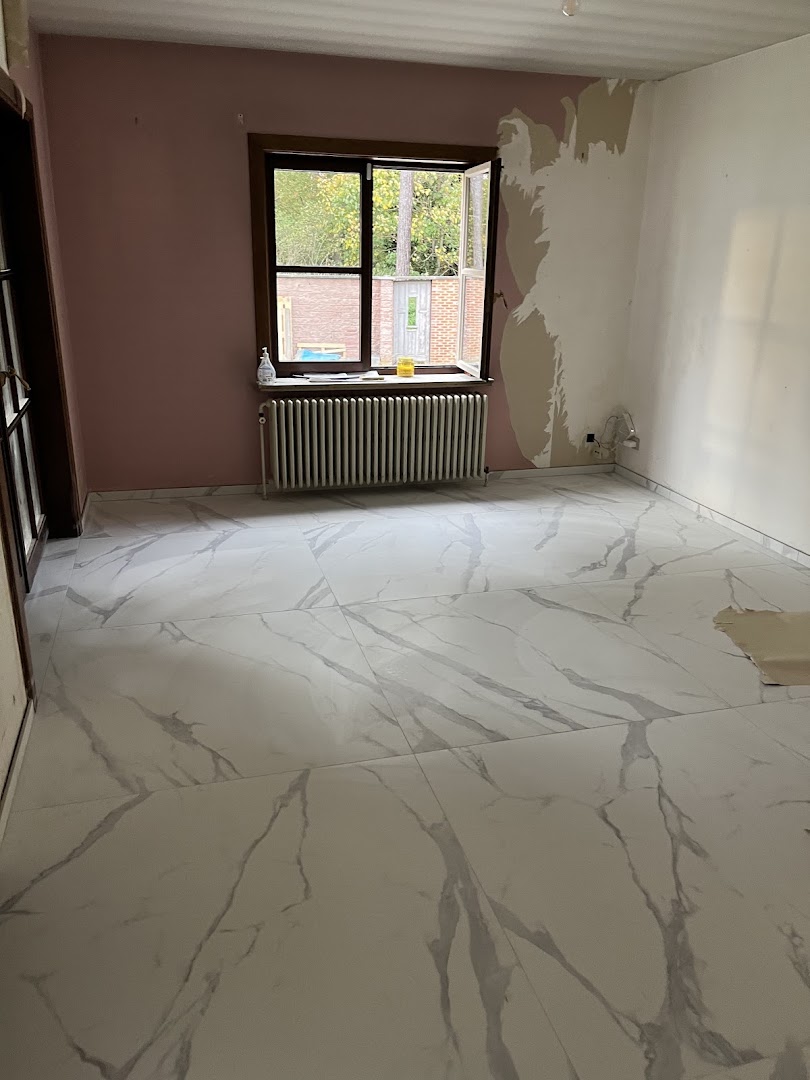 Foto van Klusman Peter | Totaalrenovaties, Badkamer, Vloer- en Tegelwerk in Herselt, Klusbedrijf Foto van Klusman Peter | Totaalrenovaties, Badkamer, Vloer- en Tegelwerk in Herselt, Klusbedrijf