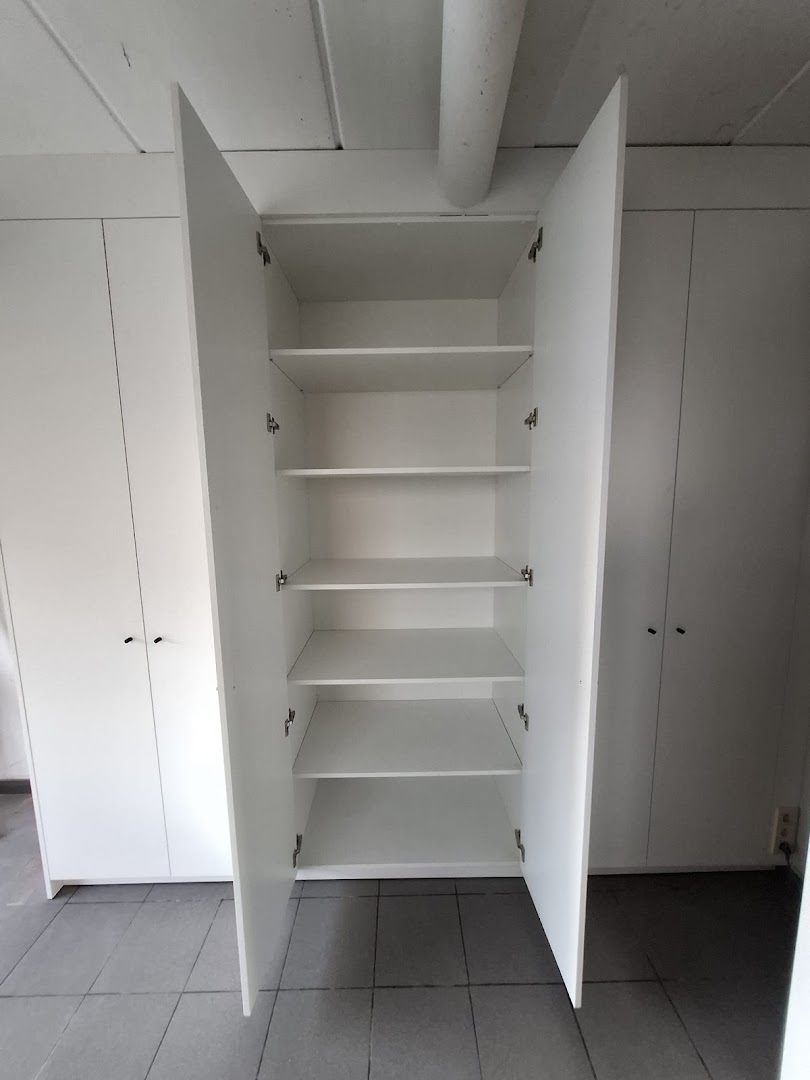 Foto van Algemene Schrijnwerken en Interieur Benoot in Wingene, Timmerman (foto 3)