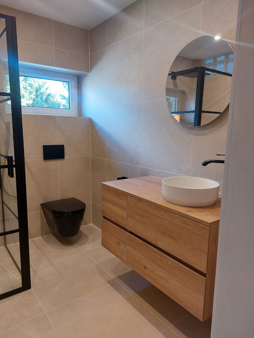 Foto van Weko badkamers in Vleteren, Installatiebedrijf (foto 3)