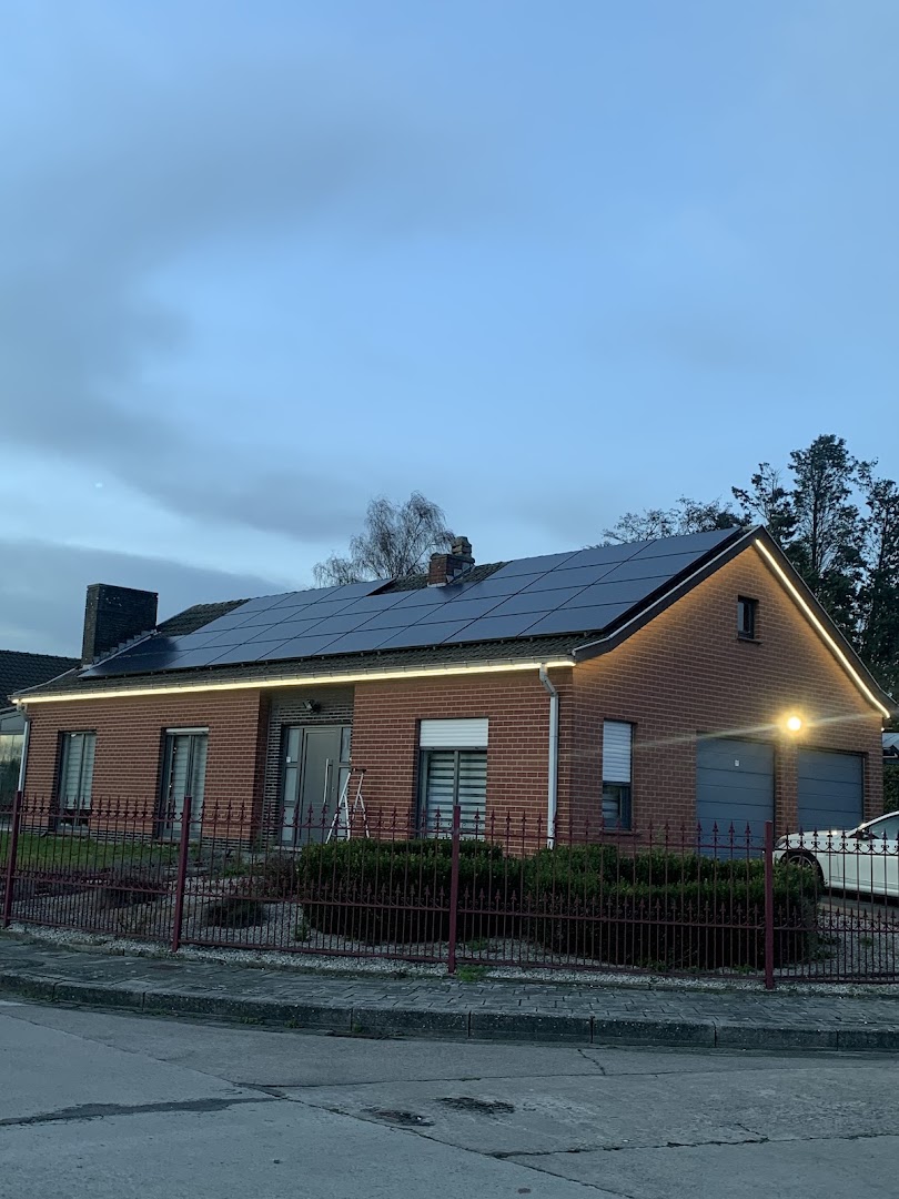 Foto van Renoplus Dakwerken in Zelzate, Dakdekker (foto 3)