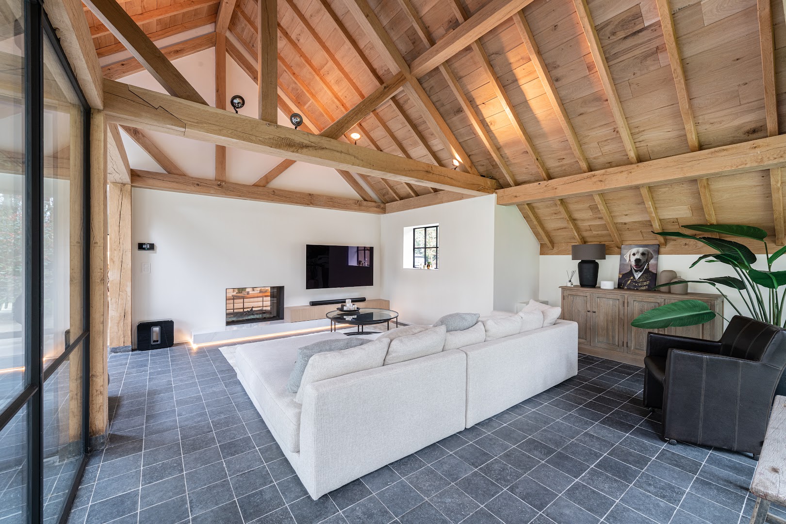 Foto van Stolm Totaalinterieur in Putte, Interieurinrichter