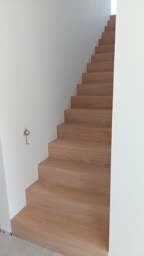 Foto van Deman interieur Maatkasten in Putte, Meubelmakerij (foto 3)