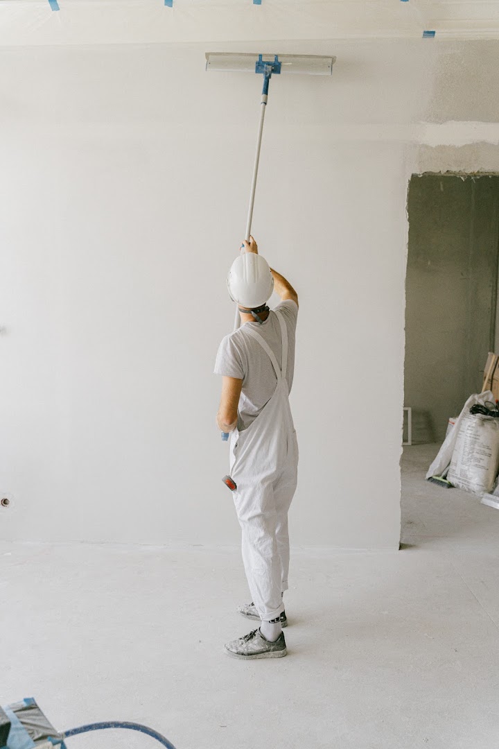 Foto van Dobrev | schilder en renovatiebedrijf, Schilder (foto 2)