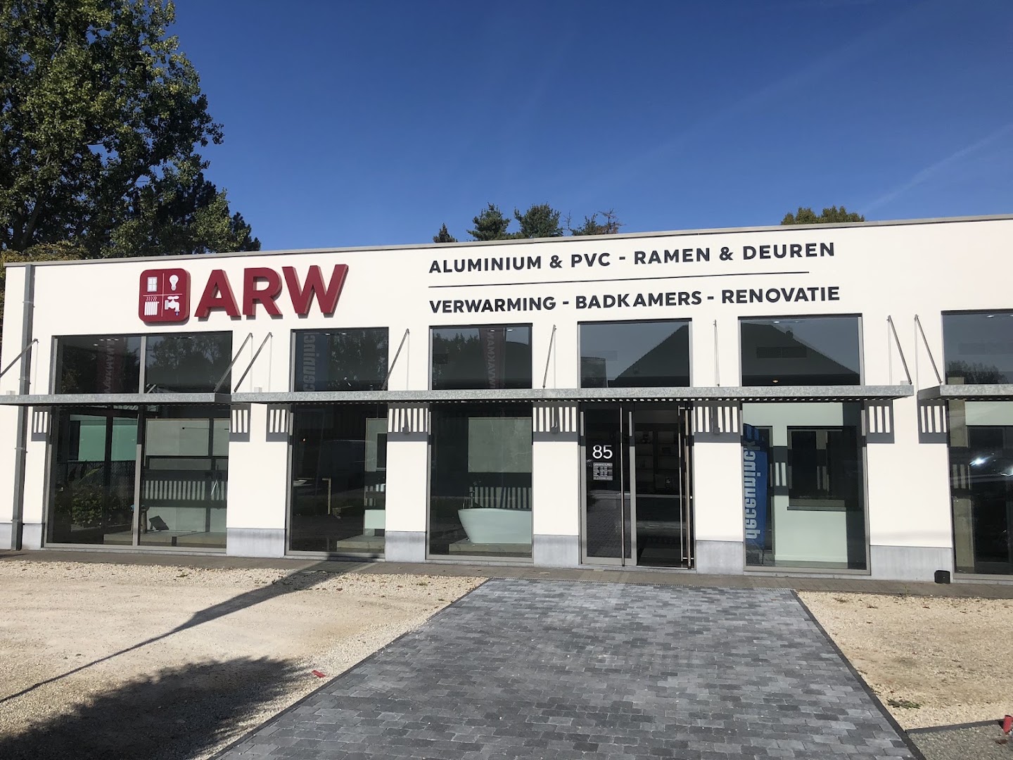 Foto van ARW NYS - Jouw Vakman - Ramen, Deuren en Badkamer renovaties in Lier, Leverancier van ramen Foto van ARW NYS - Jouw Vakman - Ramen, Deuren en Badkamer renovaties in Lier, Leverancier van ramen