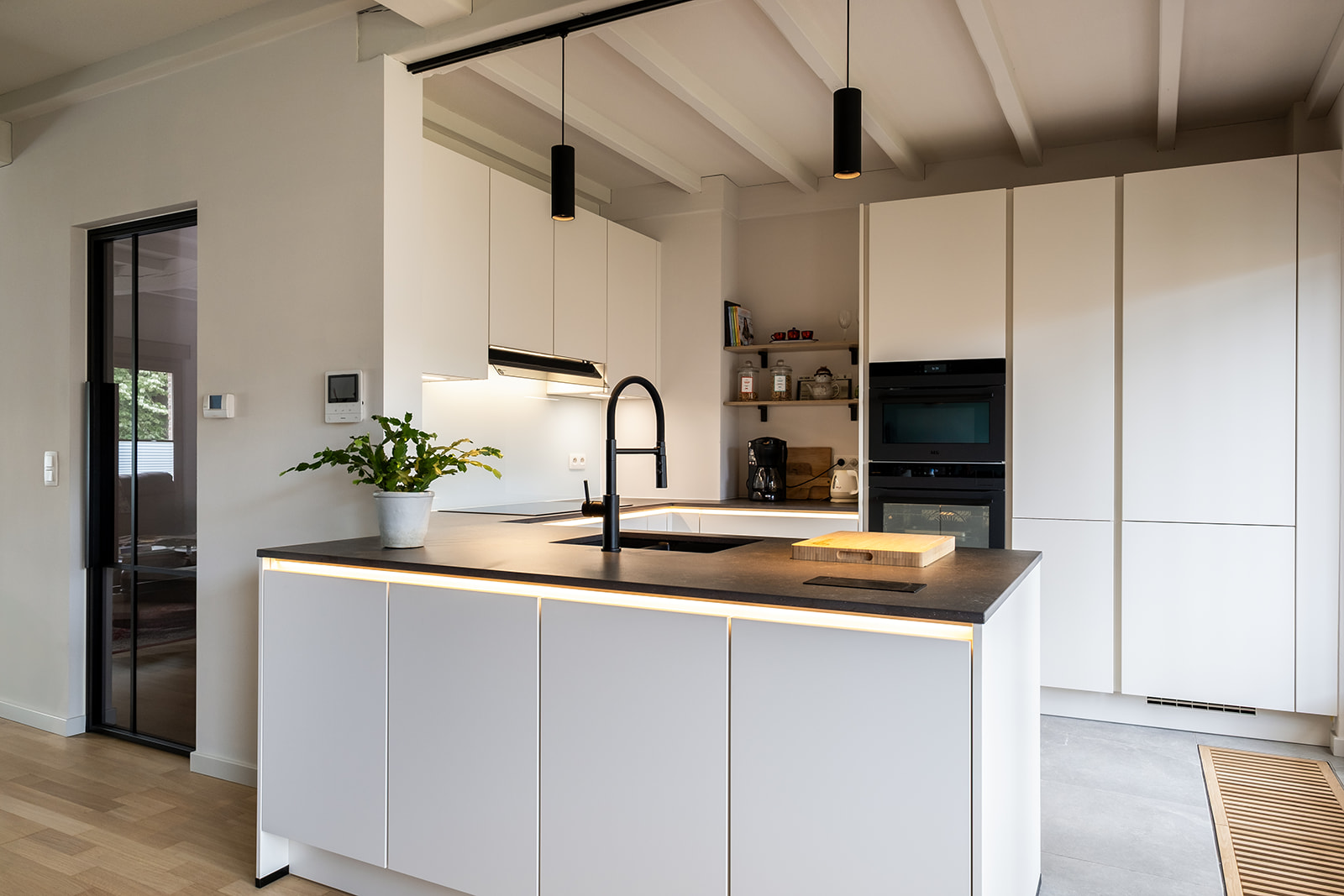 Foto van DPHOUSING - Uw renovatiepartner in Antwerpen, Bouwbedrijf (foto 2)