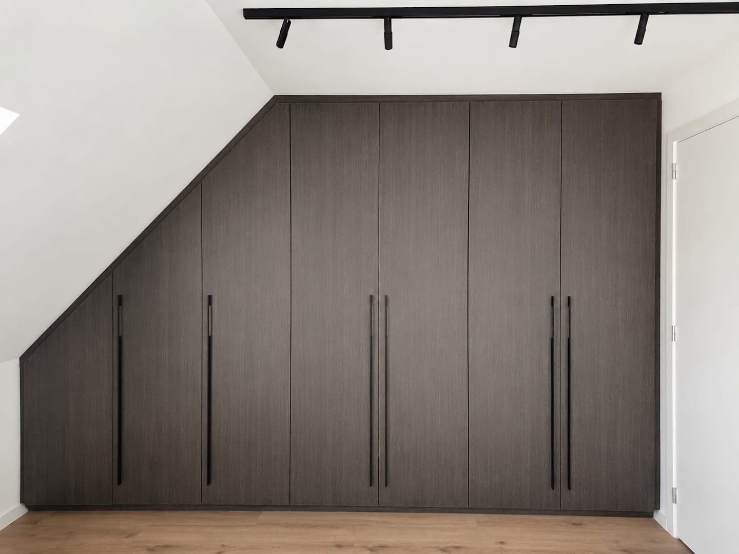 Foto van DD totaalinterieur & maatwerk in Pittem, Timmerman (foto 2)