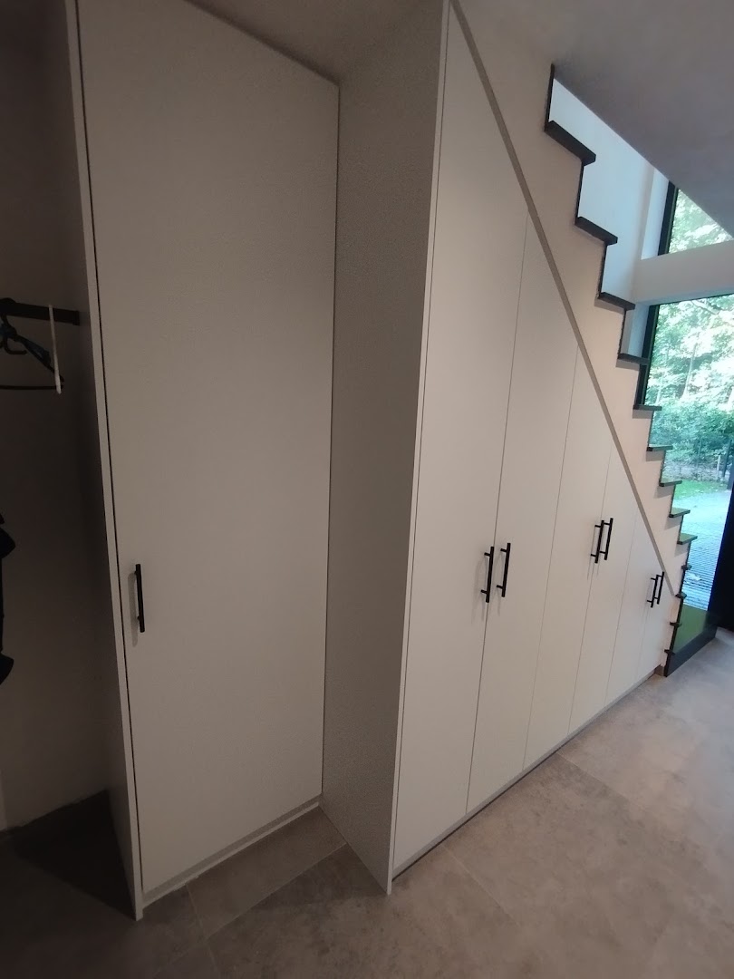 Foto van Brasschaatse Woningservice BVBA in Brasschaat, Timmerman Foto van Brasschaatse Woningservice BVBA in Brasschaat, Timmerman