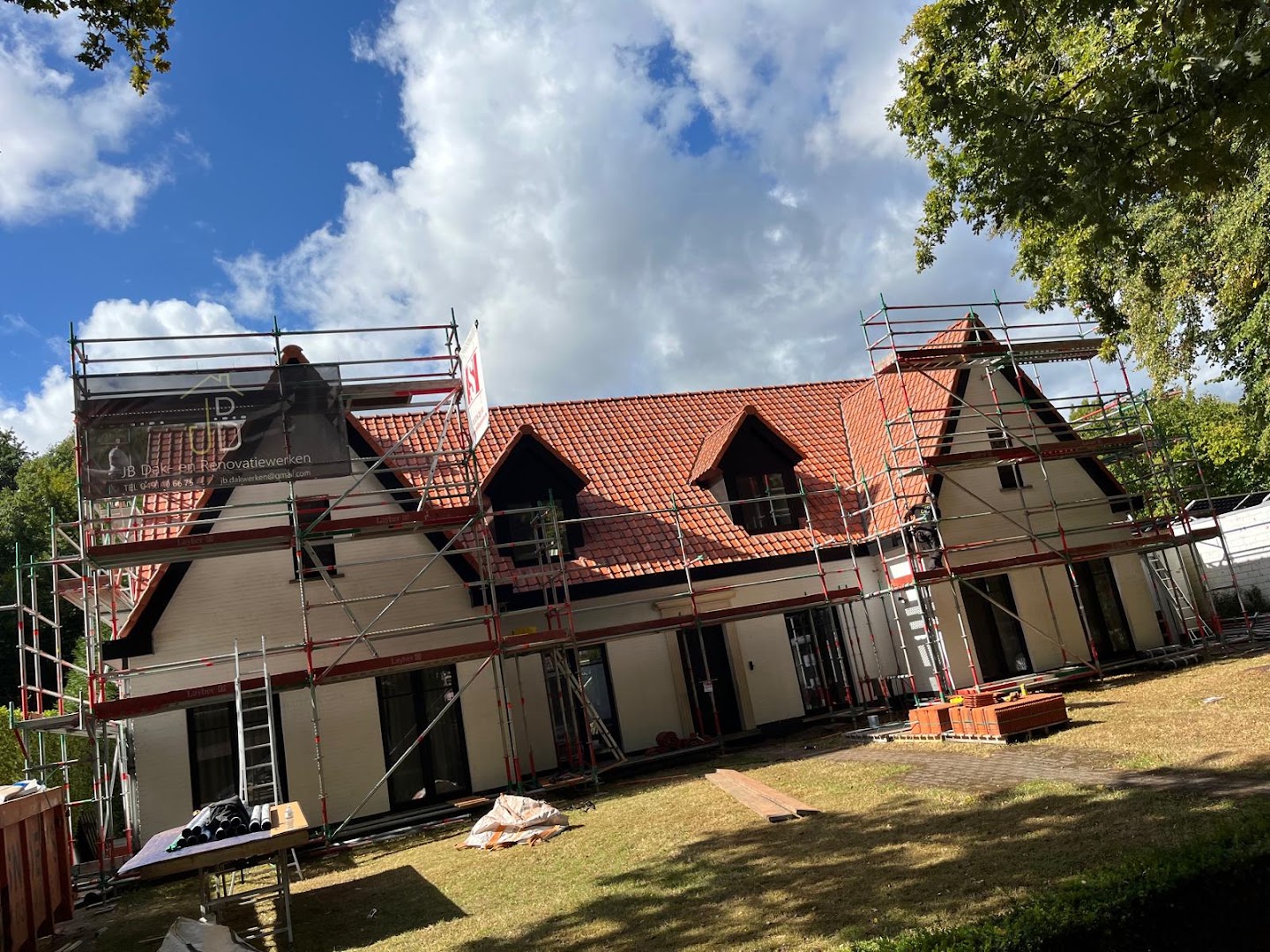 Foto van JB Dak- en Renovatiewerken in Wuustwezel, Dakdekker Foto van JB Dak- en Renovatiewerken in Wuustwezel, Dakdekker
