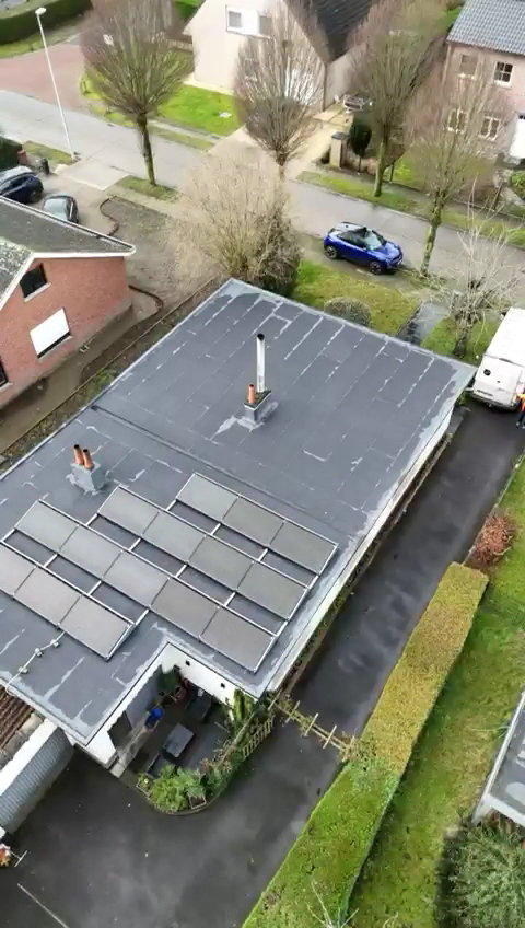 Foto van DD Roofing BV in Menen, Dakdekker (foto 2)