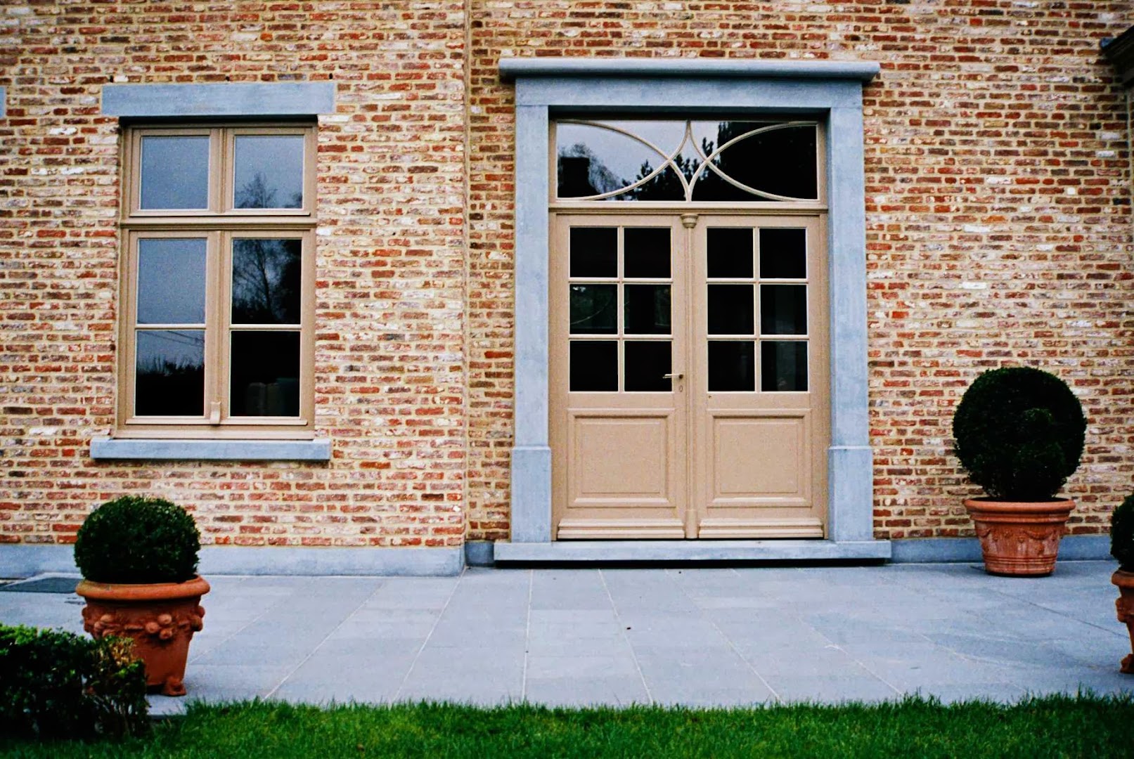 Foto van TVH nv in Peer, Natuursteenleverancier (foto 2)