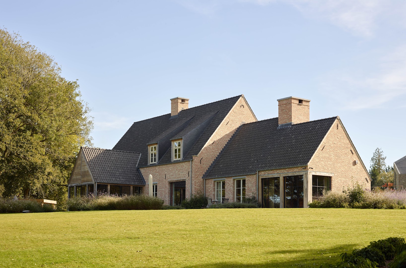 Foto van b+ villas - renovation - interiors in Aarschot, Aannemer (foto 3)