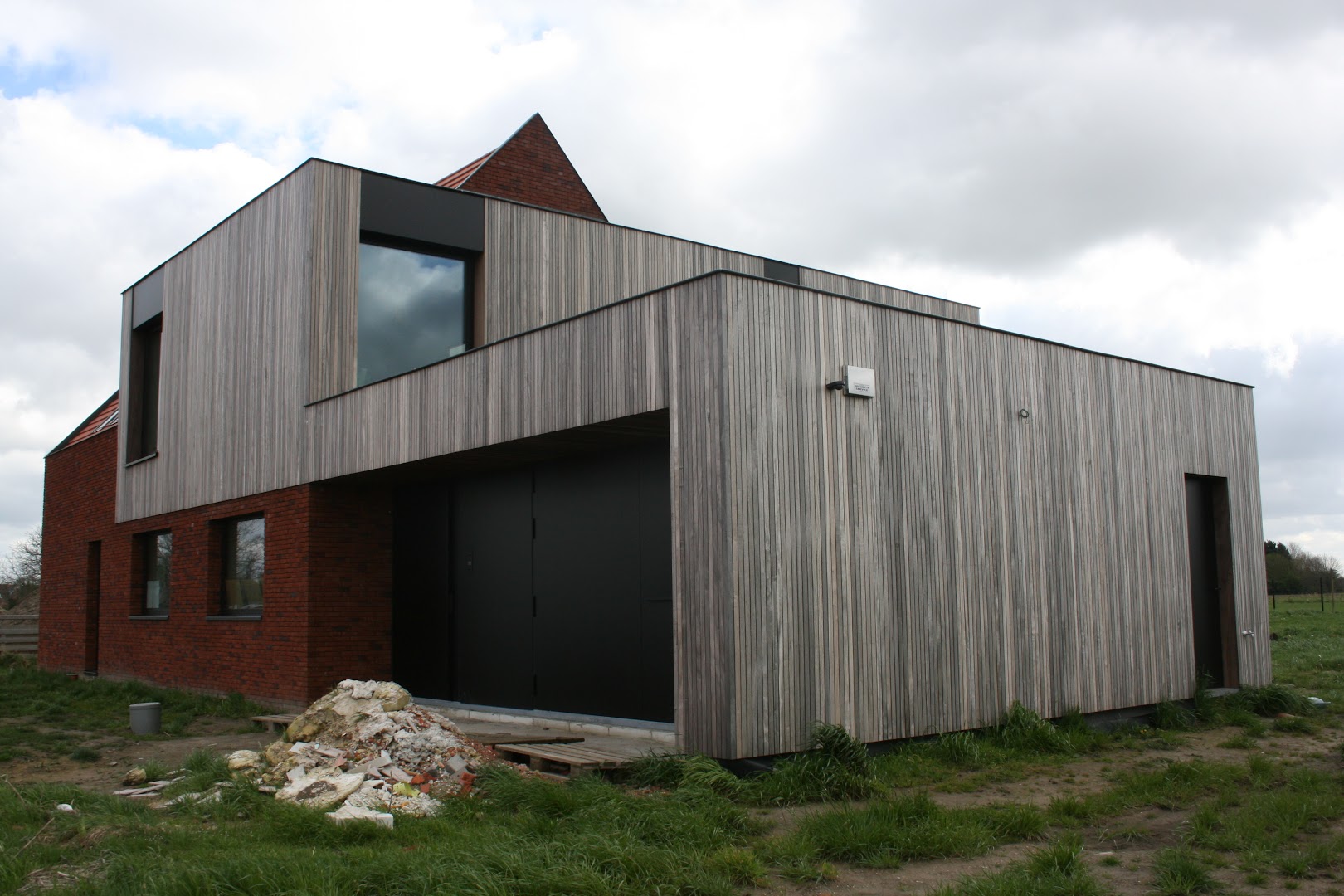 Foto van dak & schrijnwerkerij de vrij BV in Wijnegem, Dakdekker (foto 3)