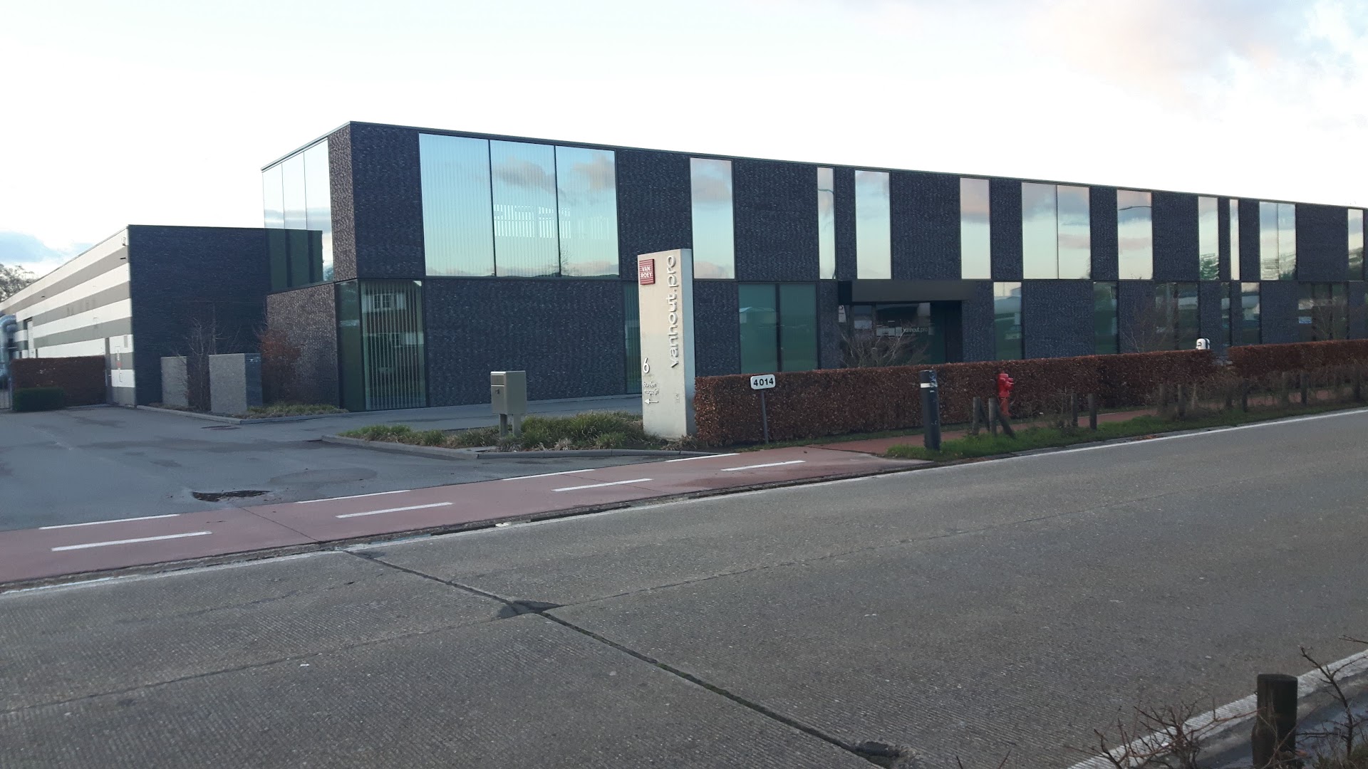 Foto van Vanhout.pro in Turnhout, Bouwbedrijf