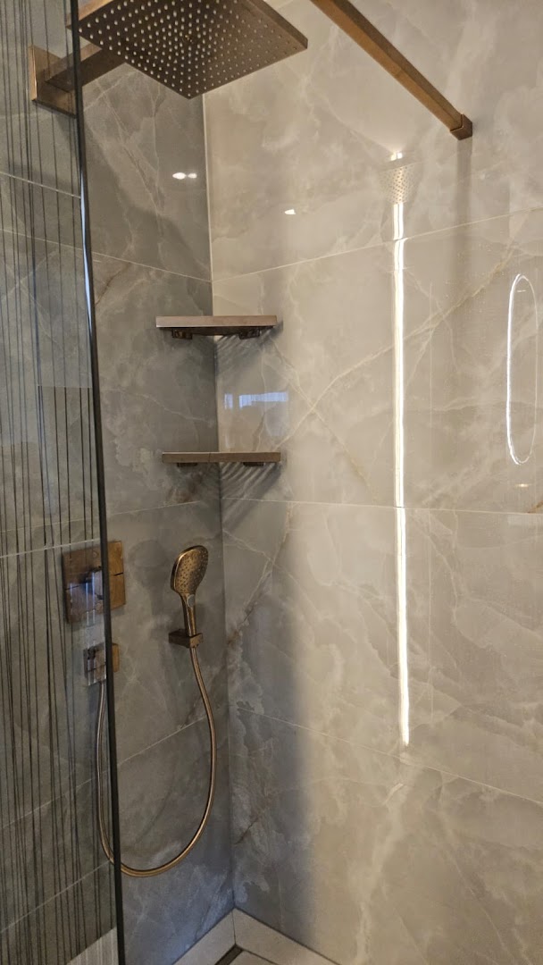 Foto van Badkamer - Renoworks.be in Brasschaat, Badkamerinstallateur (foto 3)