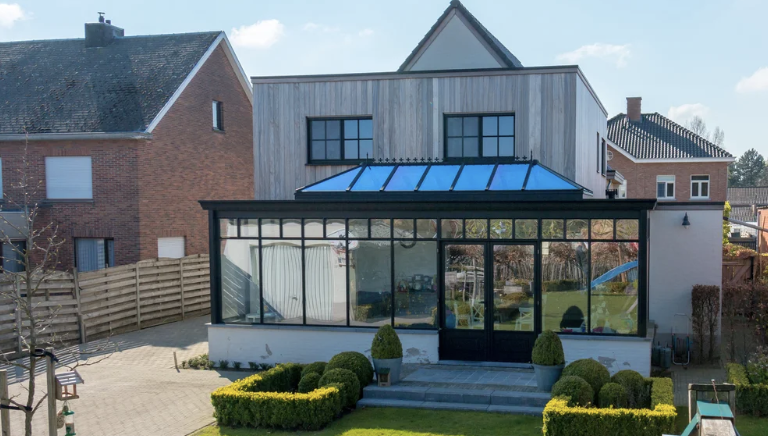 Foto van Schrijnwerkerij Roel Vermeiren in Wuustwezel, Bouwbedrijf (foto 3)
