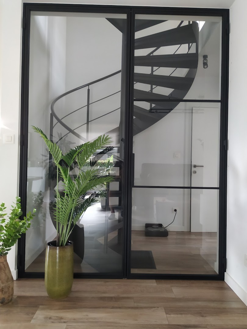 Foto van Peeters Interieur te Meerhout - Moderne Binnendeuren - Blokdeuren - Open op afspraak in Meerhout, Deurenwinkel (foto 2)