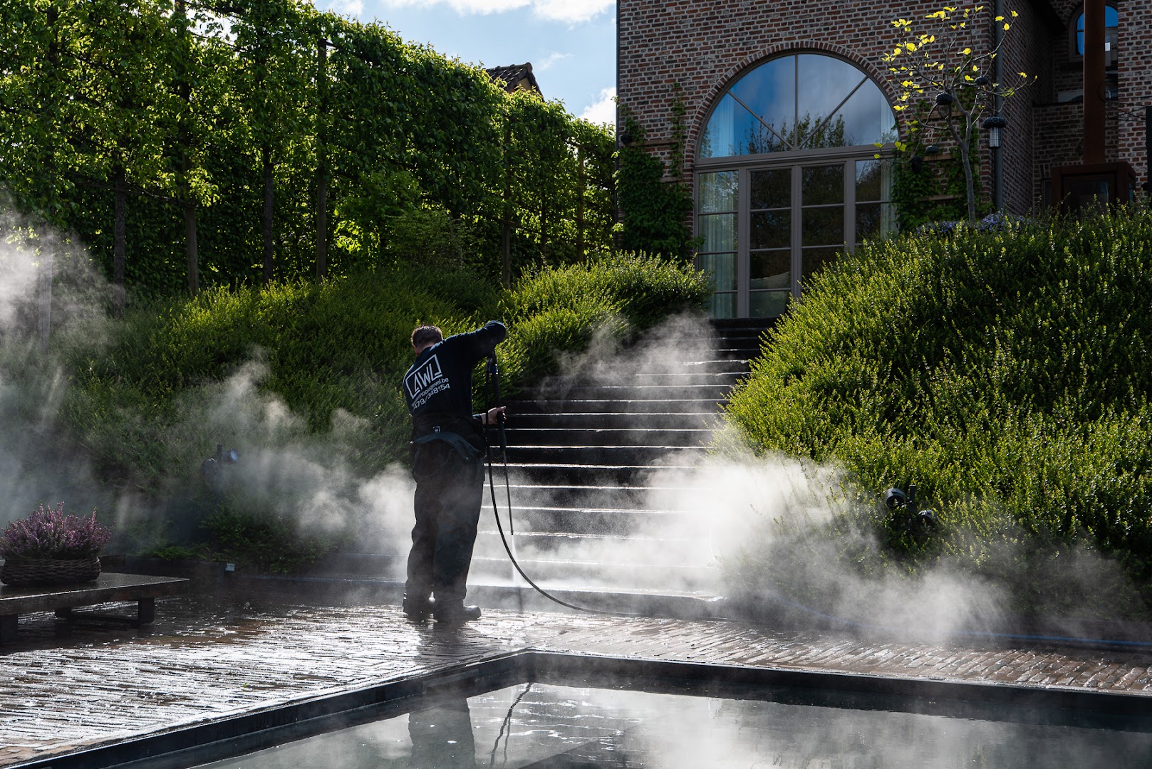 Foto van AWL Outside Cleaning en renovation in Dilsen-Stokkem, Bouwbedrijf Foto van AWL Outside Cleaning en renovation in Dilsen-Stokkem, Bouwbedrijf