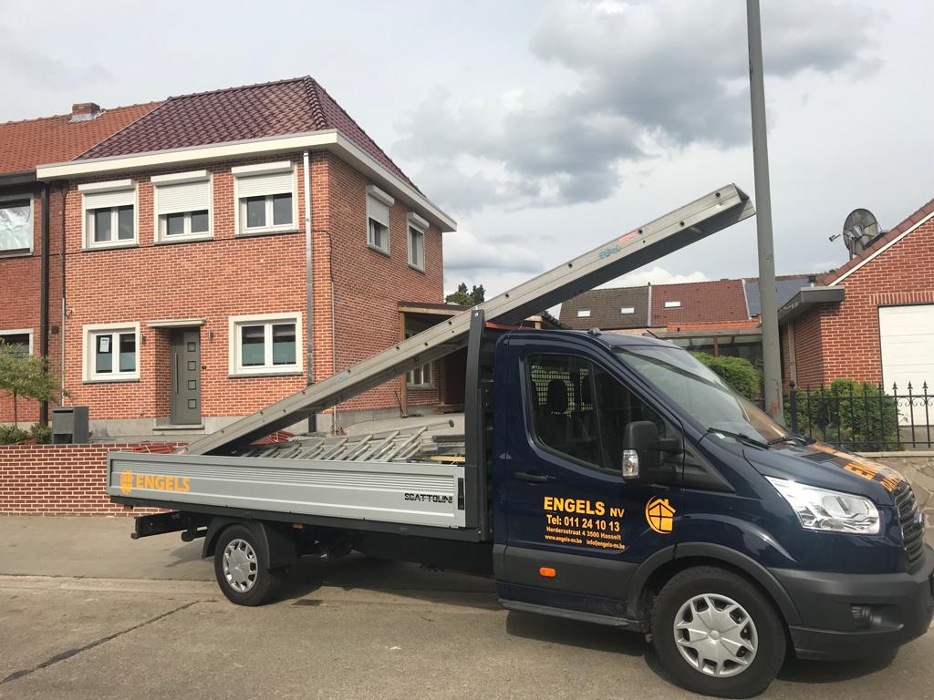 Foto van Engels dakwerken nv in Hasselt, Dakdekker (foto 3)