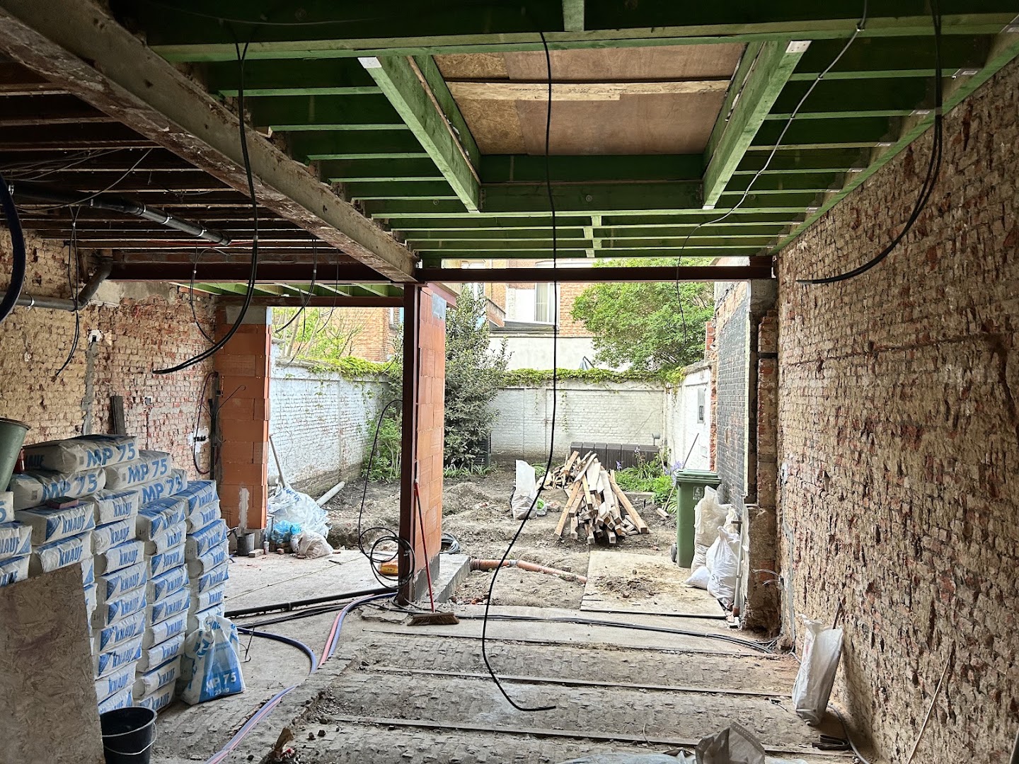 Foto van MGL - Algemene Renovatie in Sint-Niklaas, Aannemer (foto 3)