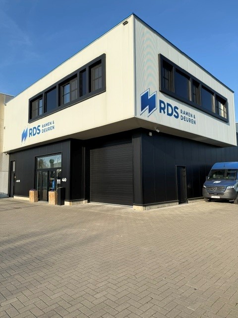 Foto van RDS Ramen En Deuren Bvba in Pelt, Bouwbedrijf Foto van RDS Ramen En Deuren Bvba in Pelt, Bouwbedrijf