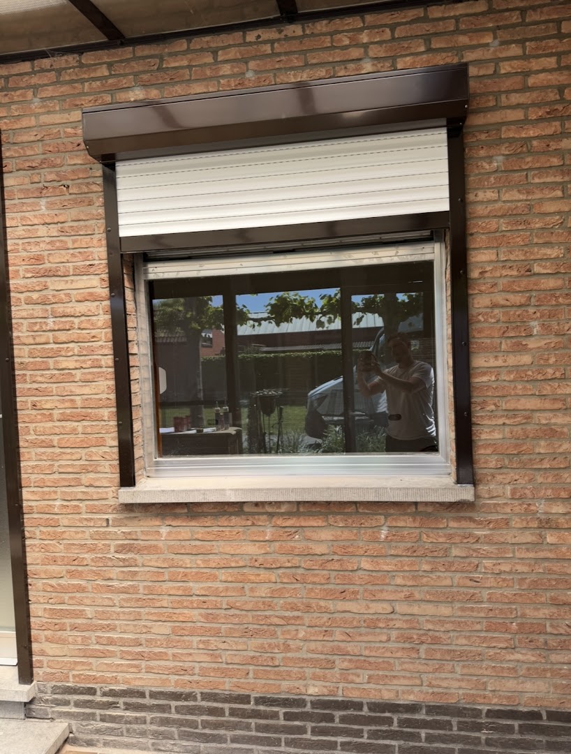 Foto van Moproject in Waasmunster, Glaszetter