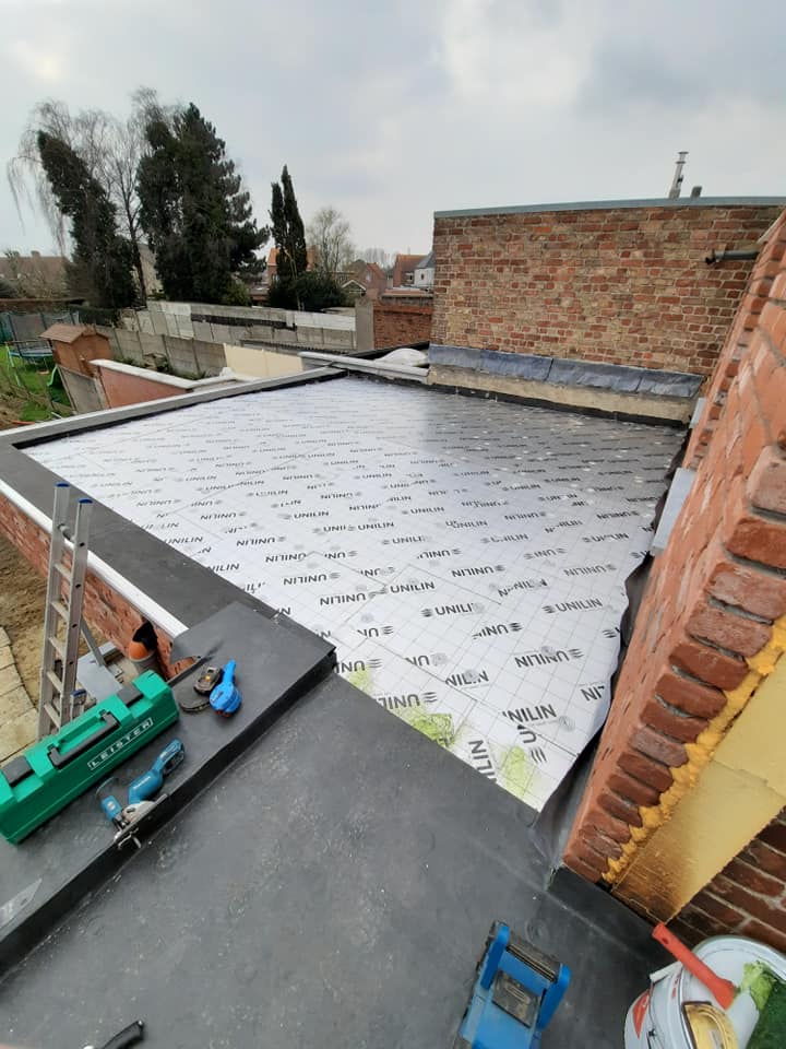 Foto van Dakwerken Michaël Verschaeve in Torhout, Dakdekker (foto 3)