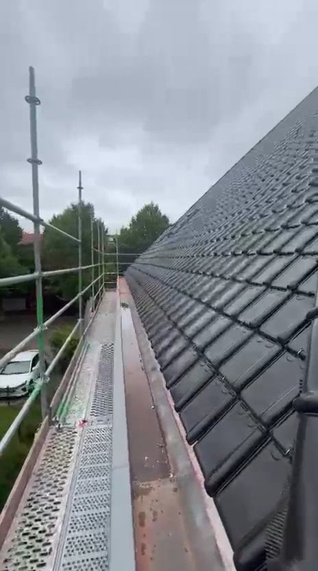 Foto van Top-Bouw in Gent, Dakdekker (foto 2)