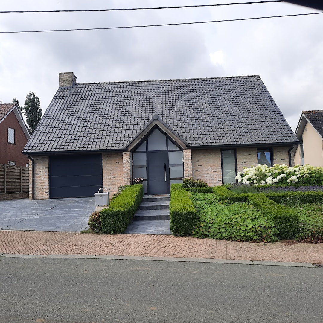Foto van Schrijnwerken Koen Balloey BV Anko in Houthulst, Hout- en laminaatvloerenleverancier (foto 3)